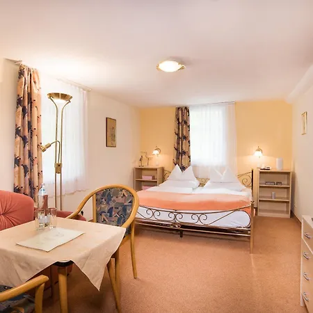 Hotel Alpenblick 3*