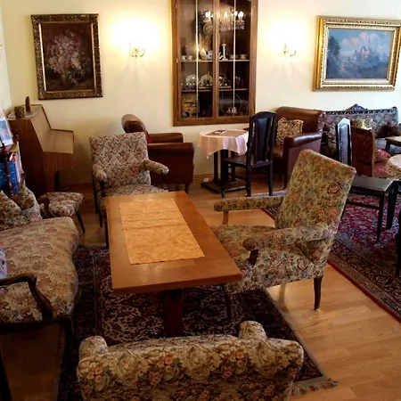 奥攀布莱克酒店 酒店