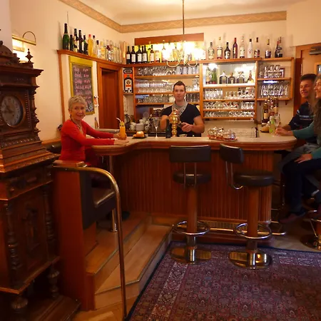 奥攀布莱克酒店